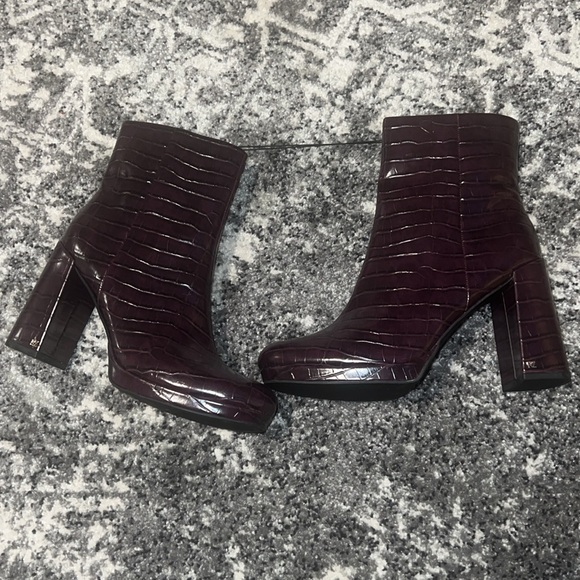 Brand New Rachel Zoe Platform booties! - Picture 2 of 3